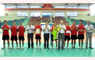 Hội Nông dân huyện Yên Bình đạt giải Nhất Giải bóng chuyền “Bông lúa vàng”